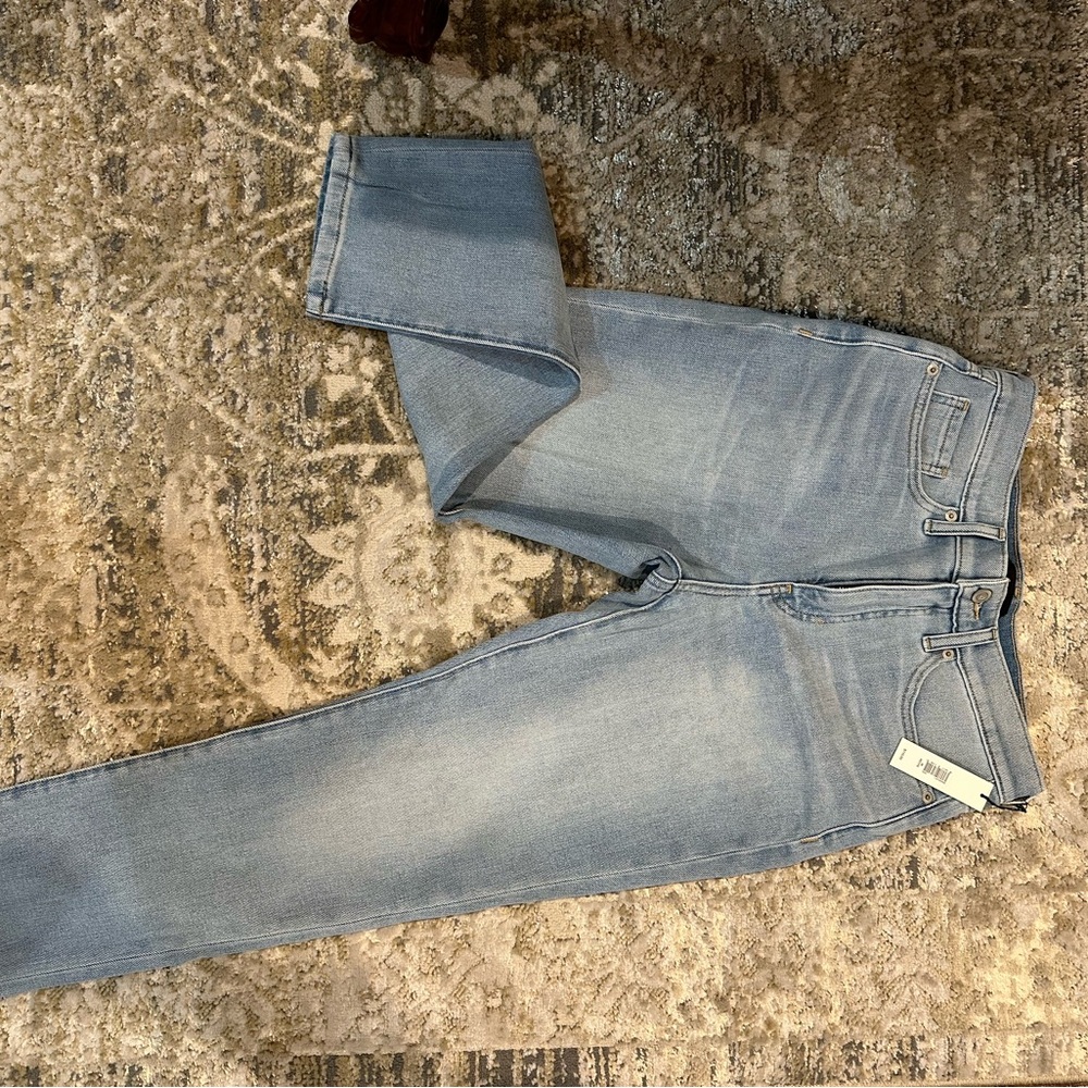 NWT high rise slim light denim jean